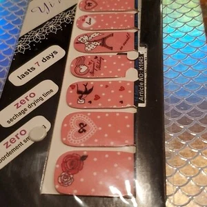 Envolturas para uñas con diseño Paris 3/$15 - Imagen 1 de 3