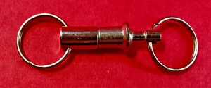 Detachable Keyring / Double-Ring Latch Comes Apart for Separate Carrying - Picture 1 of 4