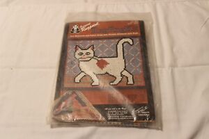 Cat On Blue RagRug Rugpoint Pattern on Canvas with Instructions & Yarn Count