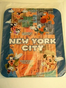 New York City Mouse Pad by Disney Mickey Mouse Pluto Goofy Donald Duck New C2 - Imagen 1 de 4