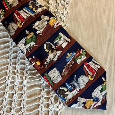 Alynn Neckwear Sherlock Holmes 100 Silk Mens Novelty Tie Made in USA Novelty - Image 1 of 4