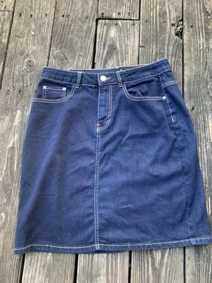 Jaclyn Smith Stretch Jean  Skirt Back Slit denim Dark Blue womans sz 12 - Image 1 of 4