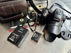 Panasonic Lumix DMC-FZ200 Fotocamera Digitale Bridge Superzoom Testato - Bild 1 von 6