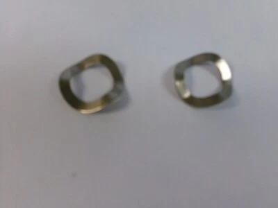 2 nuevas arandelas de ondas OEM YAMAHA 90206-12052 Foto 1 de 2