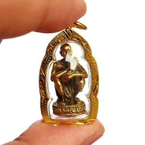 LP Koon Wat Banrai Thai berühmter Mönch Buddha Amulett Anhänger Gold Mikron Gehäuse - Bild 1 von 7