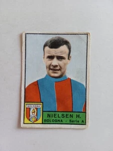 FIGURINA CALCIATORI PANINI 1963/64 BOLOGNA NIELSEN DA RECUPERO - Imagen 1 de 2