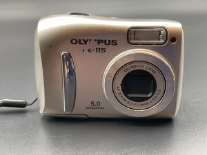 Olympus FE-115 Silver Compact Digital Camera - FOR PARTS OR REPAIR - Picture 1 of 4