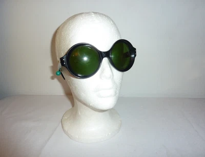 Vintage Mid-Century Round Sunglasses Black Frame Green Lenses Italy READ - Image 1 of 4