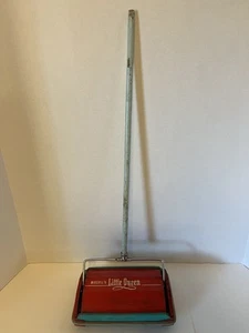 VTG Bissell’s Little Queen Child’s Toy Carpet Sweeper - Picture 1 of 10