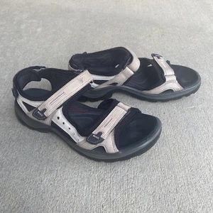 ECCO Sandals Womens 39 EU 8 US Beige Yucatan Leather Off Road Golf Shoes - Picture 1 of 13