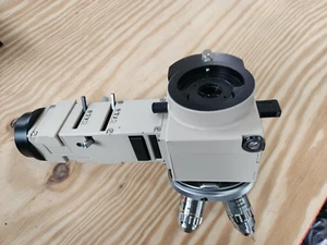 Olympus BH2-UMA Vertical Illuminator with turret and 4 objectives - Picture 1 of 7