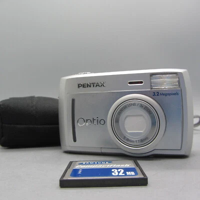 Pentax Digital Camera Optio 33L 3.2MP Silver Flip Screen Tested - Image 1 of 4
