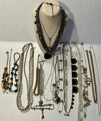 Lote de 17 collares llamativos algunos firmados de 13” a 48” 1 lb 10 oz metal piedra esmalte Foto 1 de 4