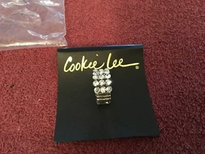Cookie Lee Genuine Crystal Stretch Ring - Picture 1 of 4