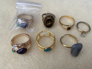 7 Vintage Mid 20th C Costume Rings - Picture 1 of 11