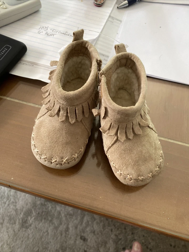 Moccasins - Image 1 of 4