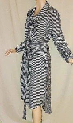 Nuevo con etiquetas Vestido camisero Gap negro a rayas TALLA M envolvente faja ancha botón delantero dobladillo alto bajo Foto 1 de 4