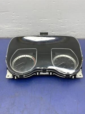 Nissan Titan XD 2016-2019 velocímetro fabricante de equipos originales grupo de medidores con navegación *73 k millas Foto 1 de 4