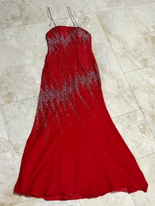 Red Wedding Dress size 0 (xs) - Picture 1 of 2