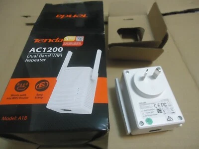 Tenda AC1200  Dual Band Wi-Fi  Repeater (A18), - Image 1 of 4