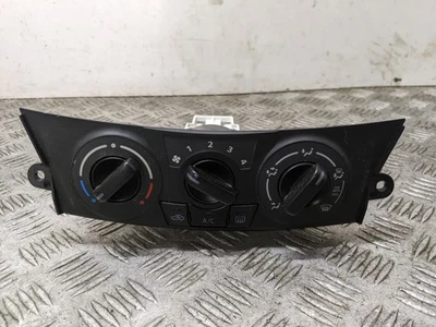 Panel de control de calefacción Suzuki Swift talla 3 Mk3 escotilla 5 puertas 2010-2013  Foto 1 de 4