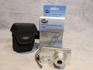 Olympus Digital Camera MJU M700 All Weather 7.1 MP Silver + Case And Charger - Picture 1 of 5