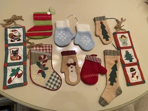 Set of 10 Fabric Christmas Tree Ornaments, Christmas Stockings, Mits & Quilt - Bild 1 von 12