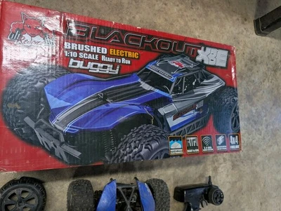 Redcat Blackout XBE RC Buggy - 1:10 Brushed Electric Buggy - Image 1 of 4
