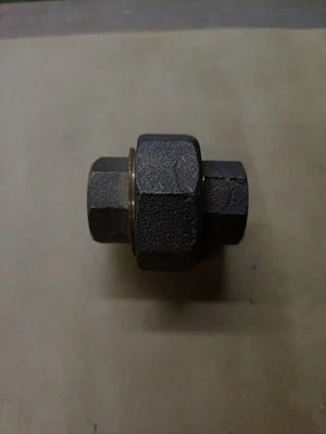 33250-8-8 Red Brass Pipe Union Class H150# Female 1/2 NPT to Female 1/2 NPT - Image 1 of 2