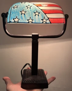 Underwriters Laboratories Schreibtischlampe amerikanische Flagge USA Buntglas Thema ~ 10" - Bild 1 von 18