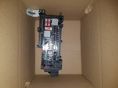 2008 2009 2010 2011 MERCEDES BENZ W204 C300 C350 C63 AMG REAR SAM FUSE RELAY BOX - Image 1 of 4