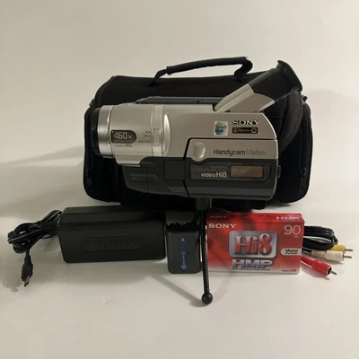 Sony Handycam Vision CCD-TRV308 NTSC Video Hi8 Camcorder Bundle: Tested/ Working - Image 1 of 4
