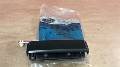 NOS 1990 FORD ESCORT RH REAR OUTSIDE DOOR HANDLE - Image 1 of 4