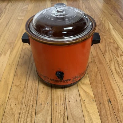 VTG 70s 3.5 Qt Rival Crock Pot 3100/2 Pumpkin Orange Slow Cooker Glass Lid WORKS - Image 1 of 4