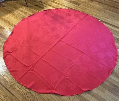 Mainstays 70" Round Tablecloth Christmas Red w/ Poinsettias Polyester Hemmed edg - Image 1 of 4