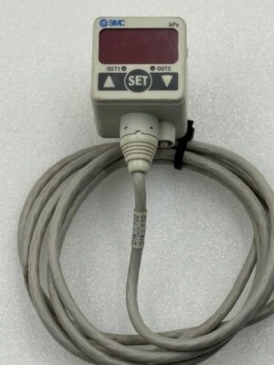 SMC ZSE40-T1-62L 12-24VDC  10.0 to -101.3kPa Digital Vacuum Pressure Switch Used - Image 1 of 4