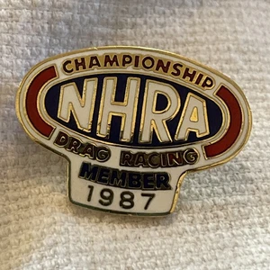 Pin de solapa de miembro de carreras de arrastre campeonato NHRA 1987 - AG-1 - Imagen 1 de 3