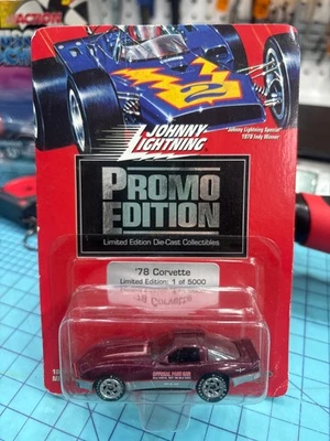 Johnny Lightning - Corvette 1978 nuevo edición promocional 1/64 rojo/plateado Foto 1 de 3