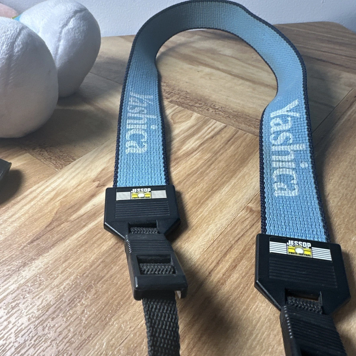 Preços baixos em Câmera Yashica alças e seguradores | eBay