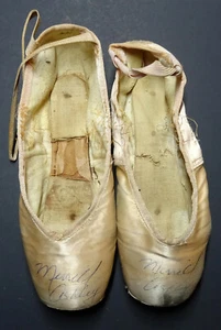 Ashley, Merrill - Signed Pointe Shoes - Picture 1 of 2