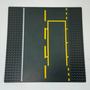 Lego Baseplate Pit Lane Pattern Road Piece 32x32 6 Stud part 44336pb02 Set 8375 - Foto 1 di 13