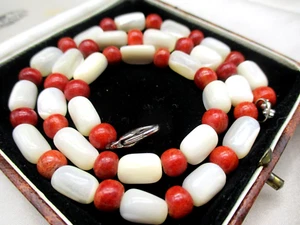 Vintage Older Hand Carved MOTHER OF PEARL Beads & APPLE SPONGE CORAL Necklace - Picture 1 of 10