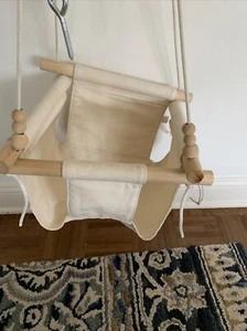Sedia oscillante appesa tela bambino amaca legno giocattolo beige - Foto 1 di 4