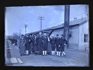 Vintage GLASS NEGATIVE Slide Photo US SAILORS Uniform posing Ladies Girl antique - Picture 1 of 4