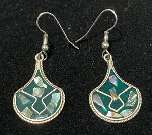 Alpaca Mexico Earrings Silver Tone Abalone Inlay Green Teardrop Dangle Vintage - Picture 1 of 17