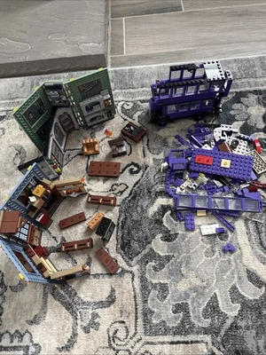 Lote LEGO Harry Potter El Autobús Caballero 75957 InCompleto SIN Minifiguras / Hombre 2 Libros Foto 1 de 4