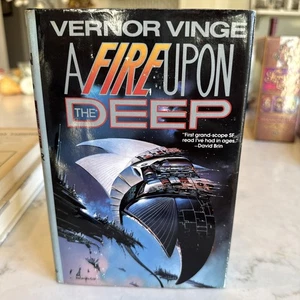 A Fire Upon the Deep by Vernor Vinge (1992) Hardcover - Bild 1 von 12
