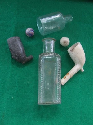 Bonito Lote Privado Excavado - Botellas, Canicas, Pipas para Fumar Años 1850-1870. Foto 1 de 4