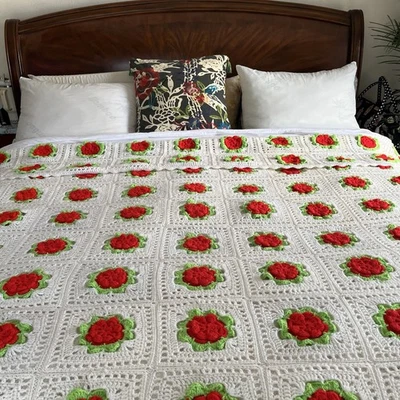 Handmade Crocheted Afghan Cottage Core Grandma Flower Blanket King 100”x86” Foto 1 de 4