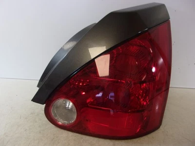 Luz trasera panel cuarto derecho pasajero Nissan Máxima 2004 2005 2006 2007 2008 OEM Foto 1 de 4